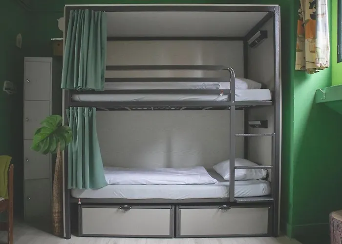 Hostel Room Rotterdam Хостел