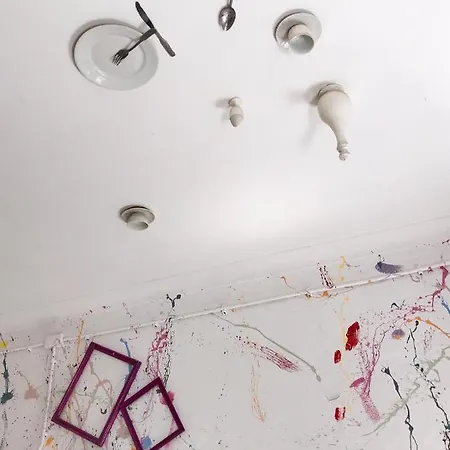 الشباب روم بيت شباب *